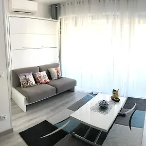 Le Paradis Blue Apartment